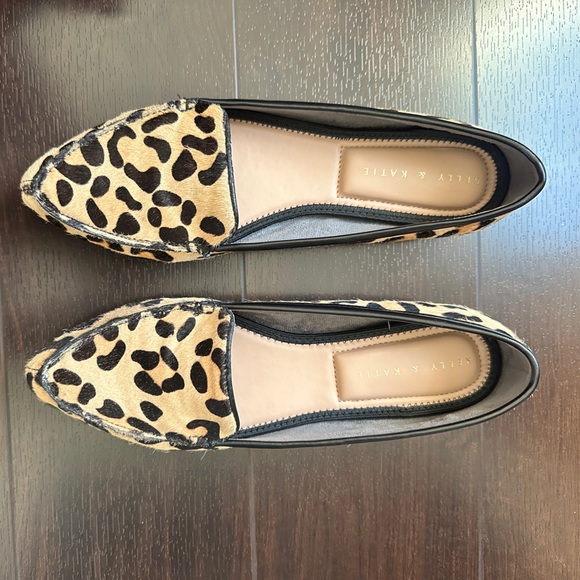 Kelly & Katie Leopard Print Flats - Picture 6 of 6
